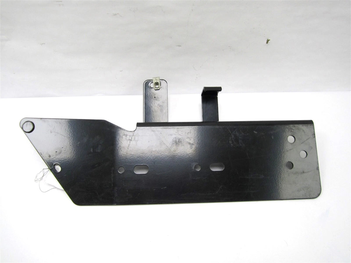 Upper Bracket Support for International (4132358C2)