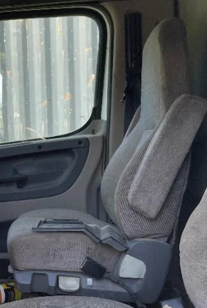 Front Seat for Freightliner Cascadia 125 (2014)