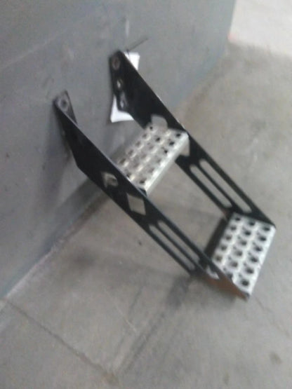Frame Step for Volvo VNL (2016)