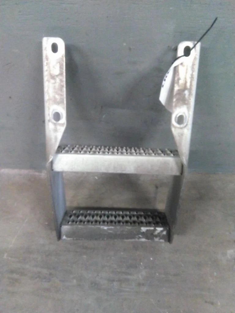 Frame Step for Peterbilt 579 (2022)