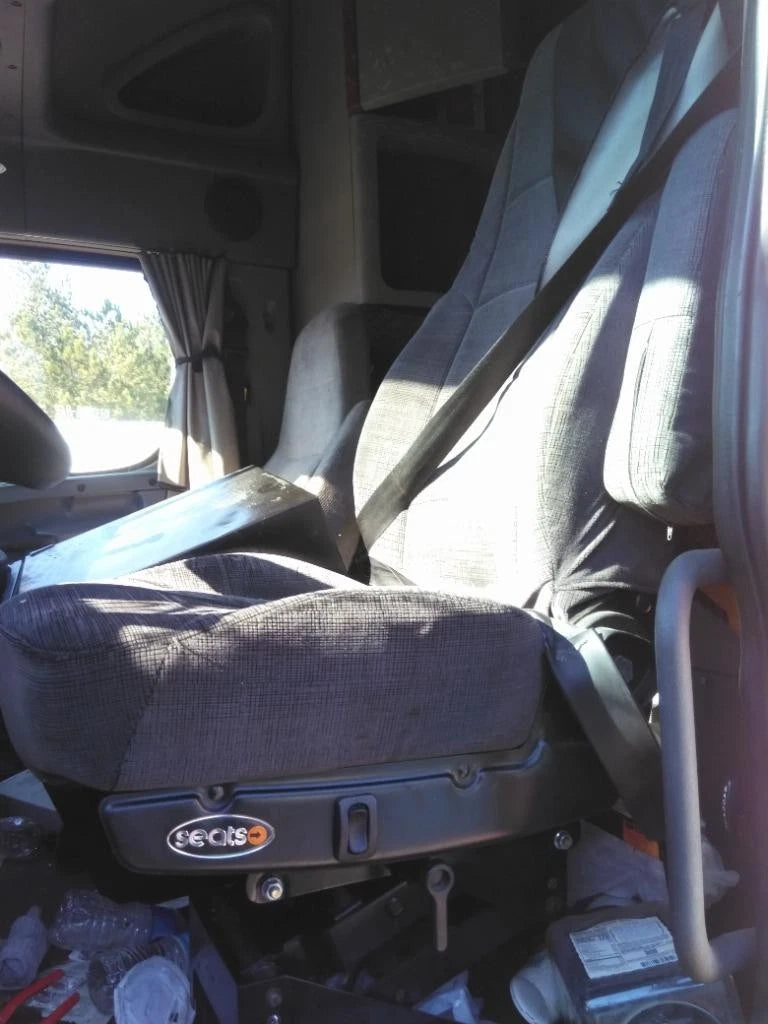 Front Seat for Freightliner Cascadia 125 (2016)