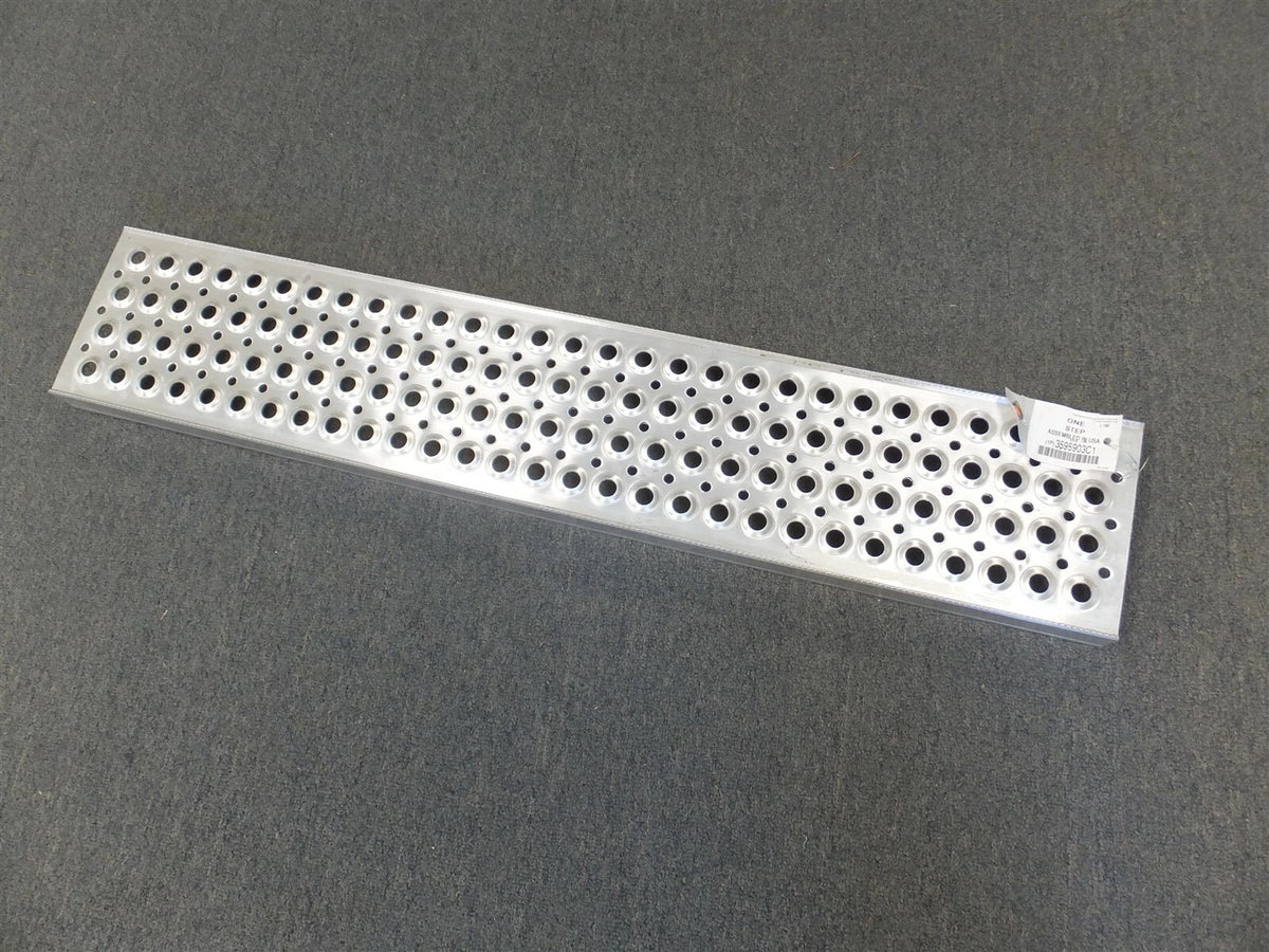 Fuel Tank Deck Plate for International (3595903C1) (37-3/4" x 7")