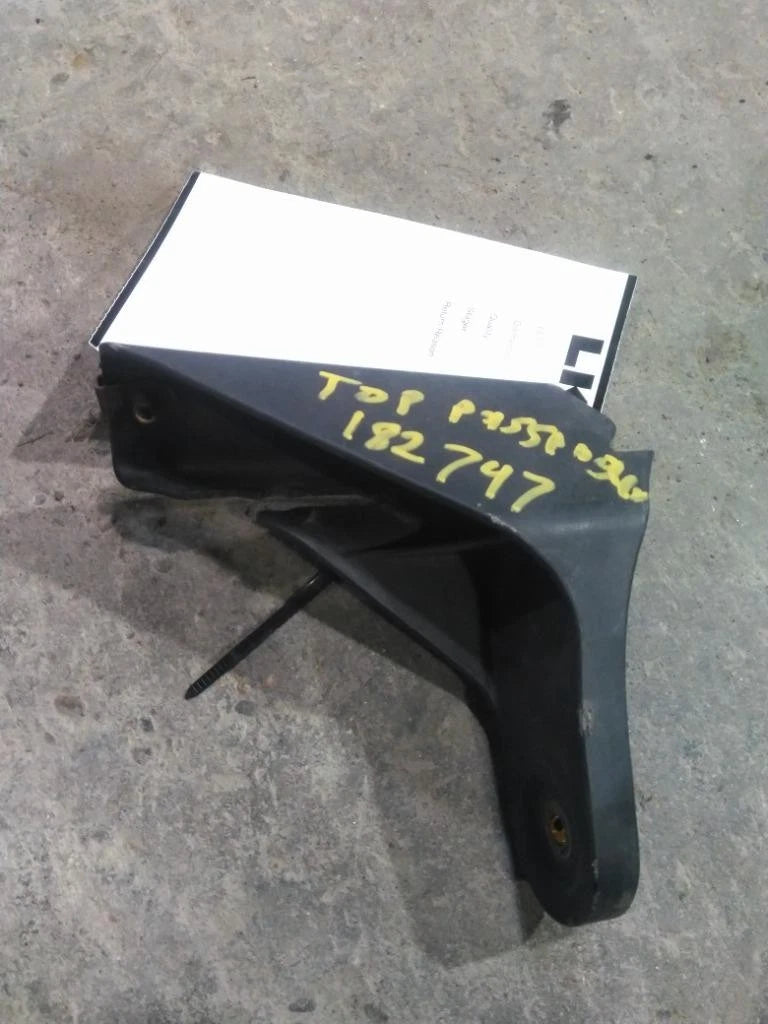 Fairing Bracket for Freightliner Cascadia 125 (2013)