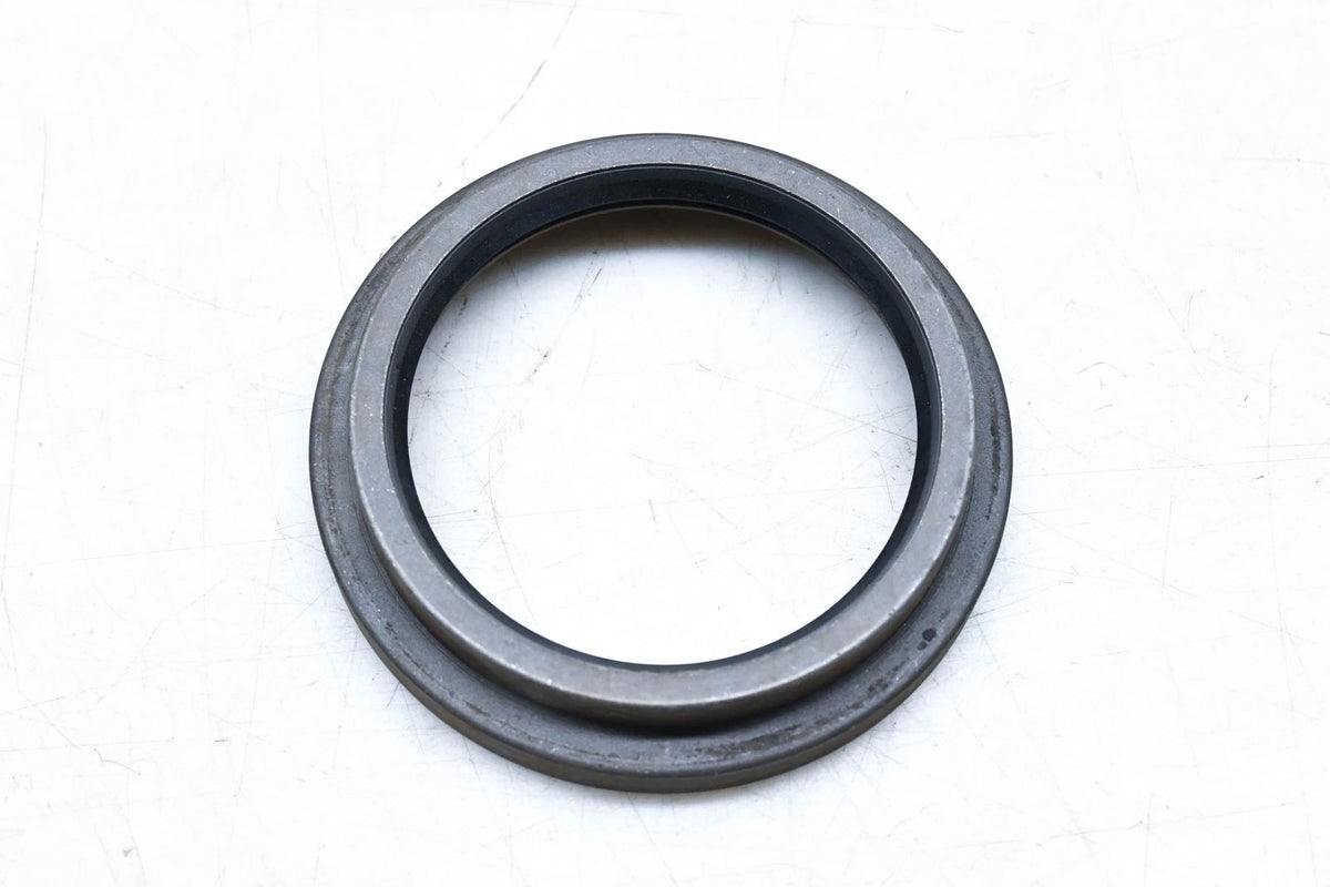 Oil Seal CR 39585 for