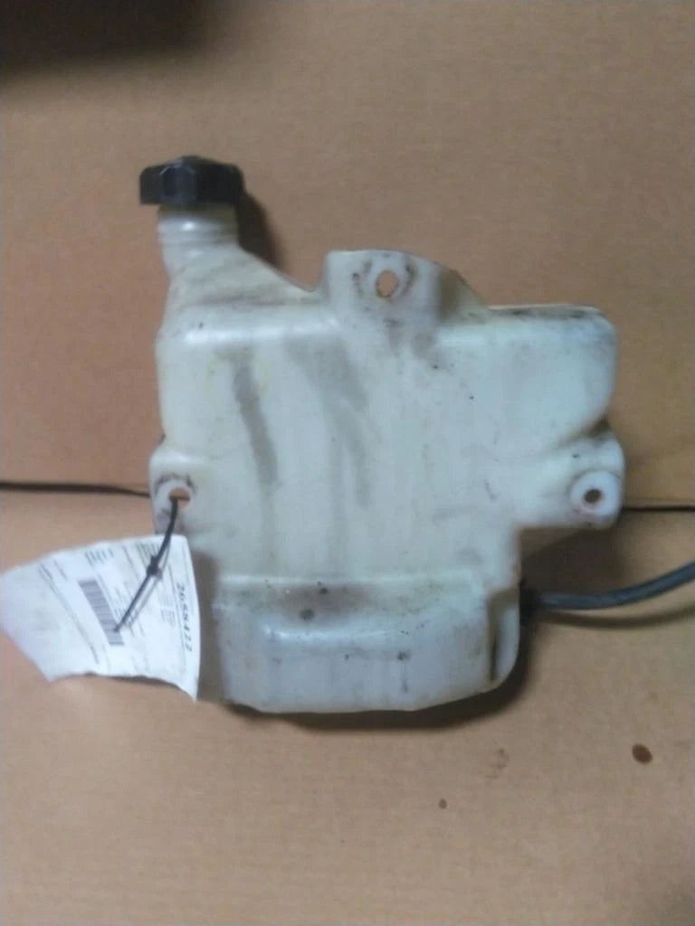 Windshield Washer Reservoir for Freightliner M2 106 (2020)