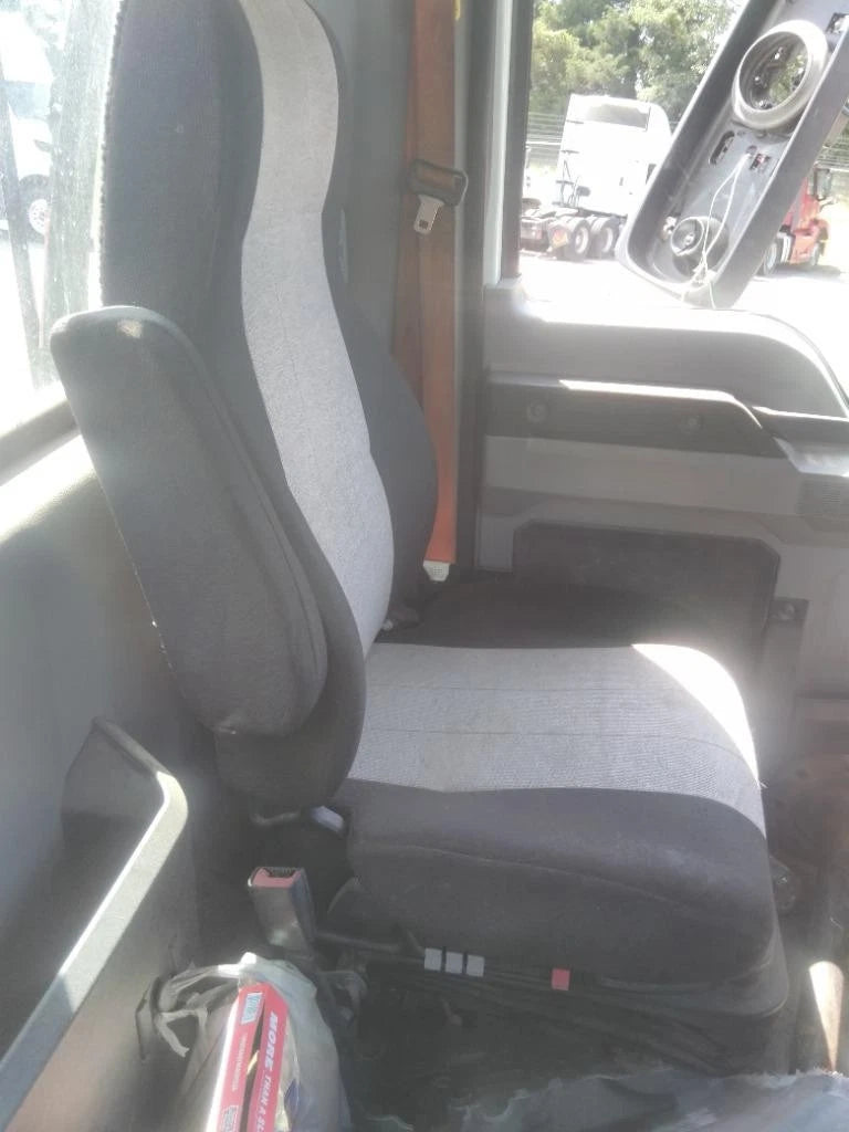 Front Seat for Mack Anthem (2022)