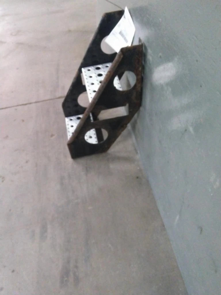 Frame Step for Freightliner Cascadia 126 (2019)