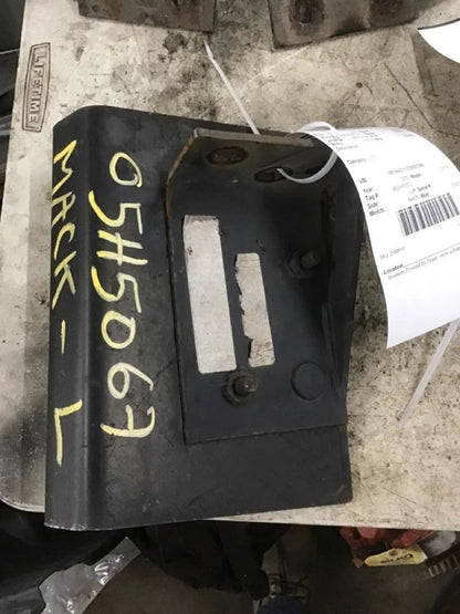 Bumper Bracket Left for Mack CXN612 (2005)