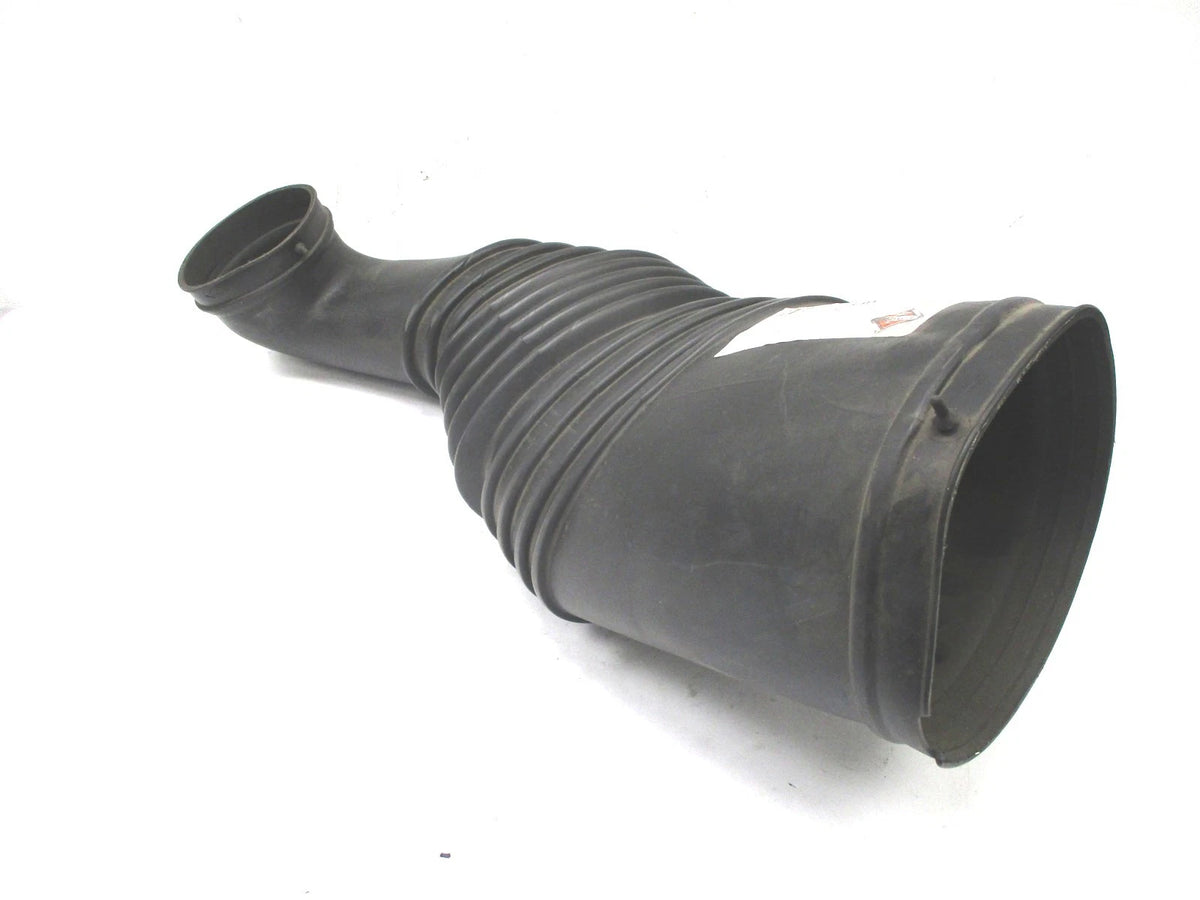 Air Cleaner Hose for International N/TAP (OEM 3614930C1, 05039AD10)