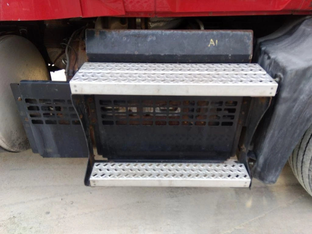 DPF Cover for Mack CXU613 (2017)