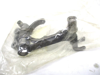 Fork Lever for Kubota D902 (1E132-56052, 1E132-56054)