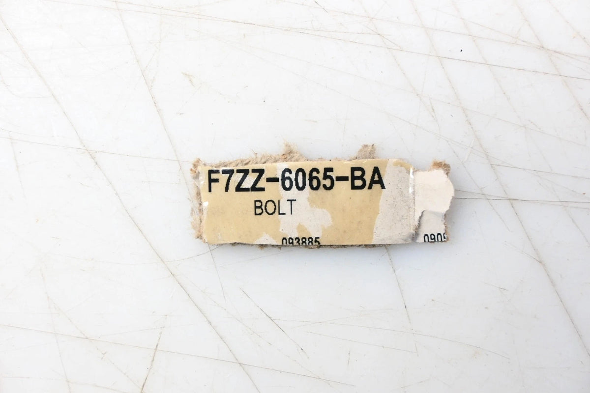 Cylinder Head Bolt for Ford (F7ZZ-6065-BA)