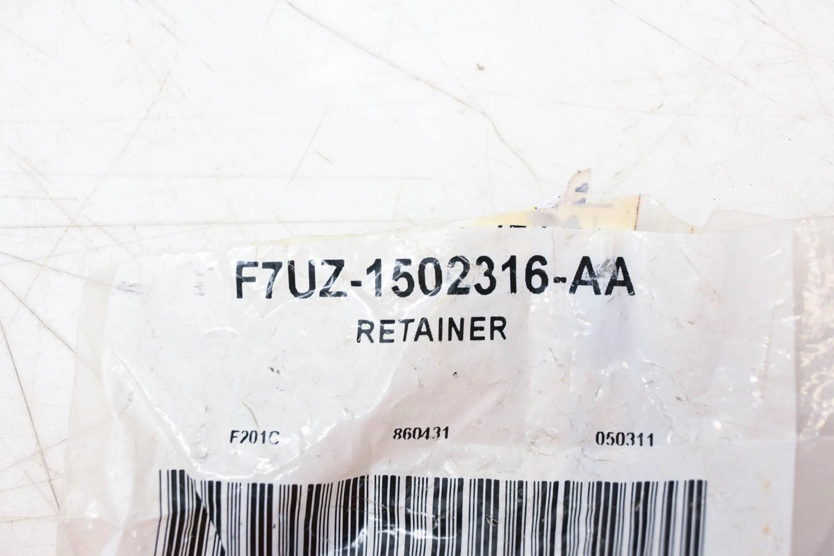Retainer for Ford (F7UZ-1502316-AA)