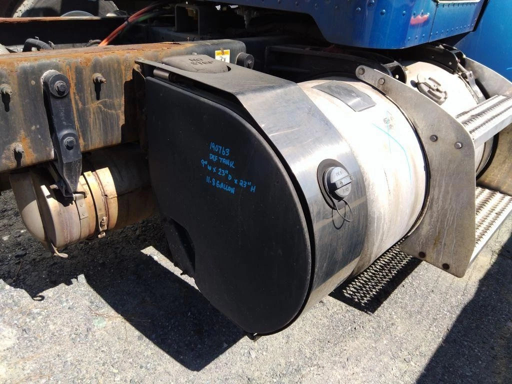 DEF Tank for Peterbilt 337 (2015)