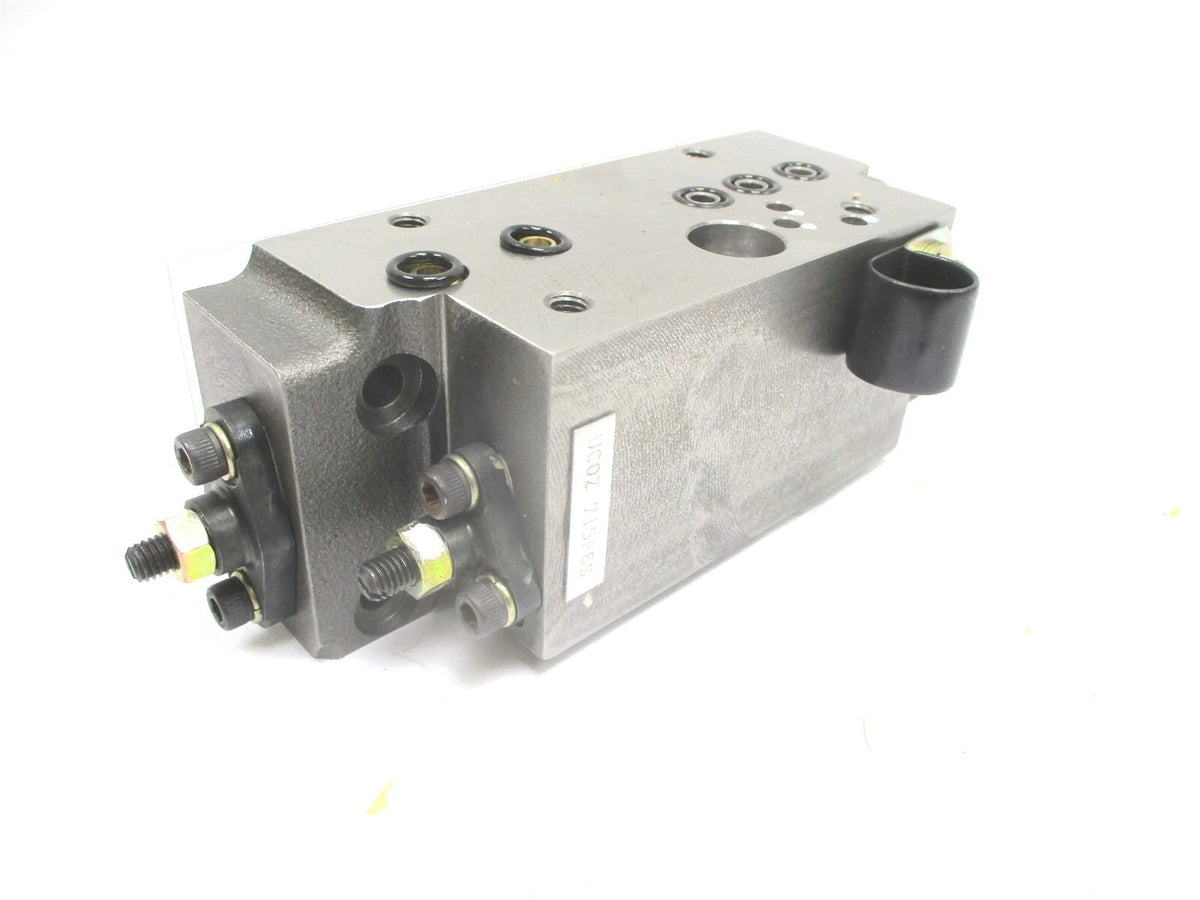 Front Servo Valve for Komatsu PC150-3, PC150LC (708-25-25200)