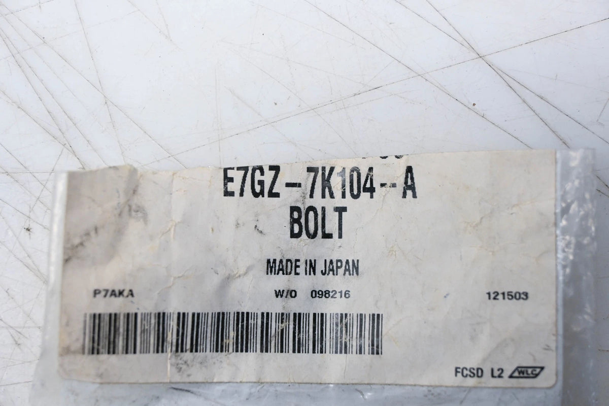Gear Shift Lever Bushing Bolt for Ford (E7GZ-7K104-A)