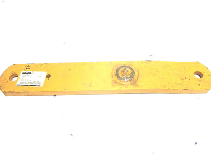 Outer Bucket Link RH for Case 580, 580E D124045
