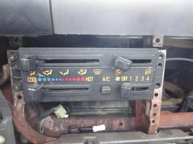 Temperature Control for GMC W4500 (2005)