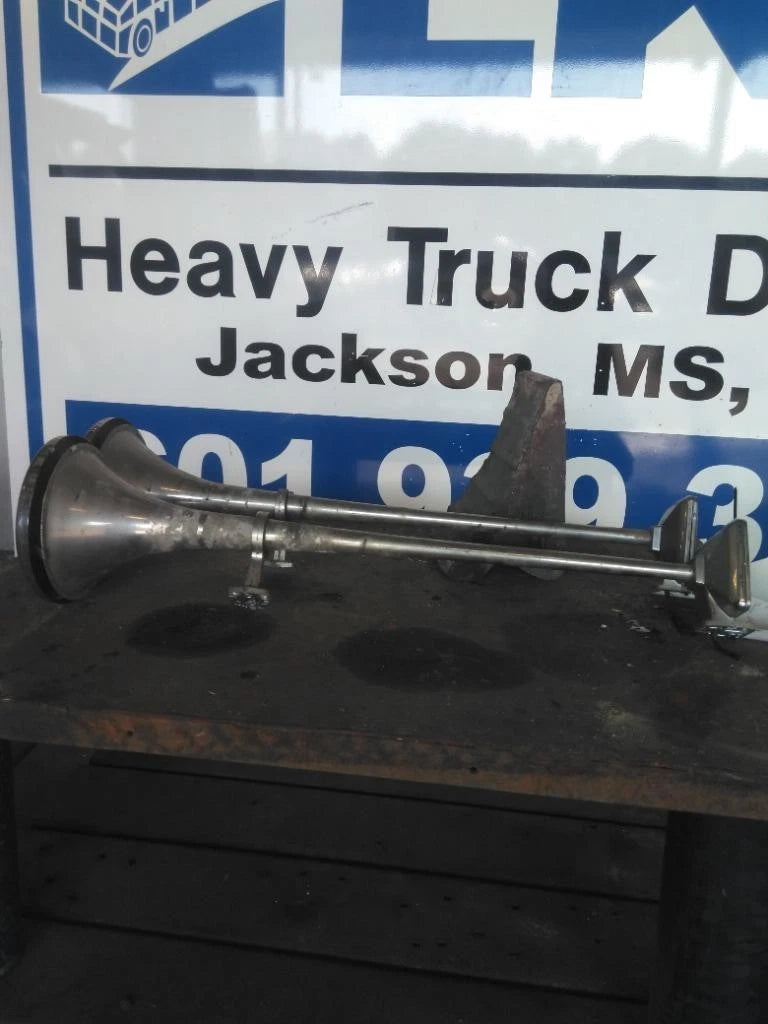 Air Horn for Peterbilt 389 (2011)