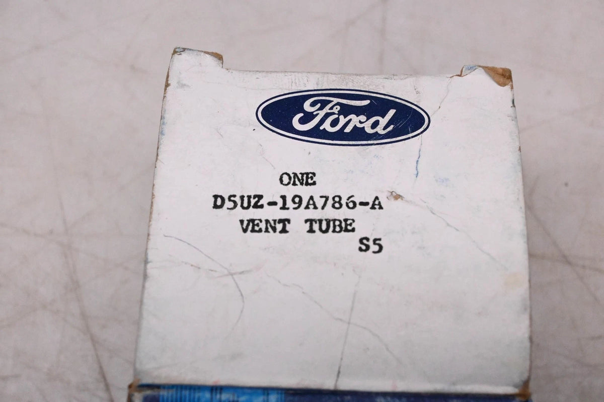 Heater Blower Motor Vent Tube for Ford (D5UZ-19A786-A)