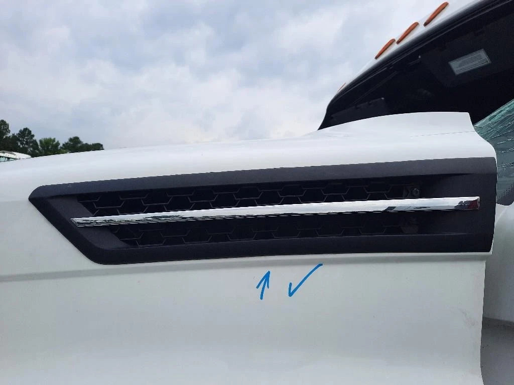 Air Intake Louver/Cover for Freightliner Cascadia 126 (2022)