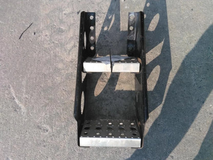 Frame Step for Freightliner Cascadia 125 (2015)
