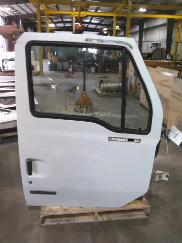 Door Assembly Right for Sterling L7500 (2000)