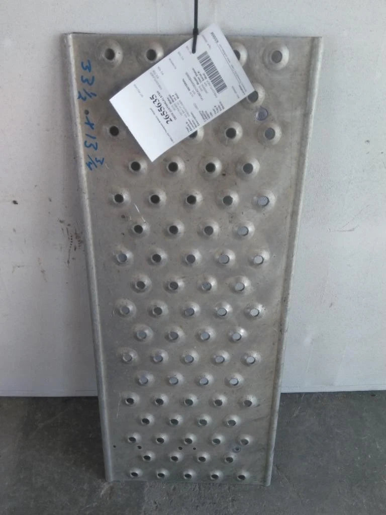 Deck Catwalk for Freightliner M2 106 (2016)