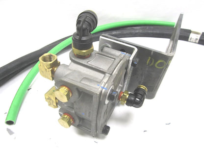 Brake Relay Valve Assembly for International (005663)