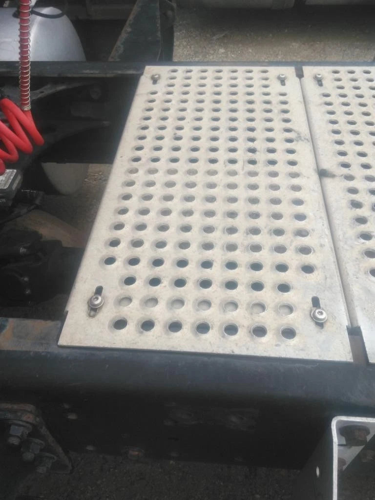 Deck Catwalk for International ProStar 122 (2014)