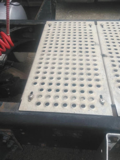 Deck Catwalk for International ProStar 122 (2014)