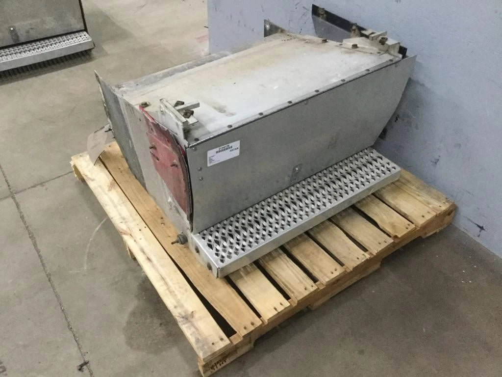 Tool Box for Peterbilt 387 (2009)