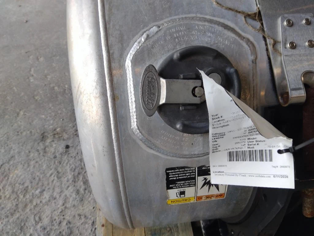 Fuel Tank Left for Peterbilt 579 (2012–2022)