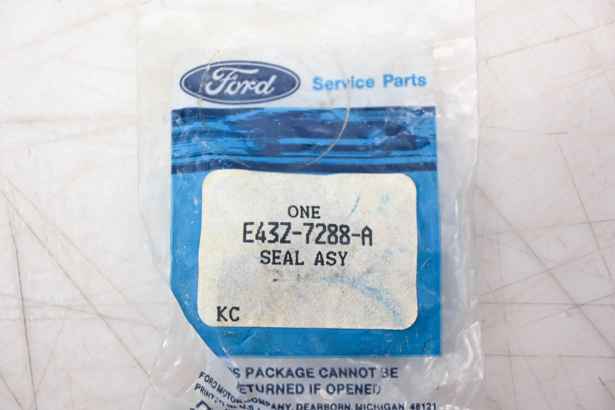 Manual Transmission Shift Shaft Seal for Ford (E43Z-7288-A)