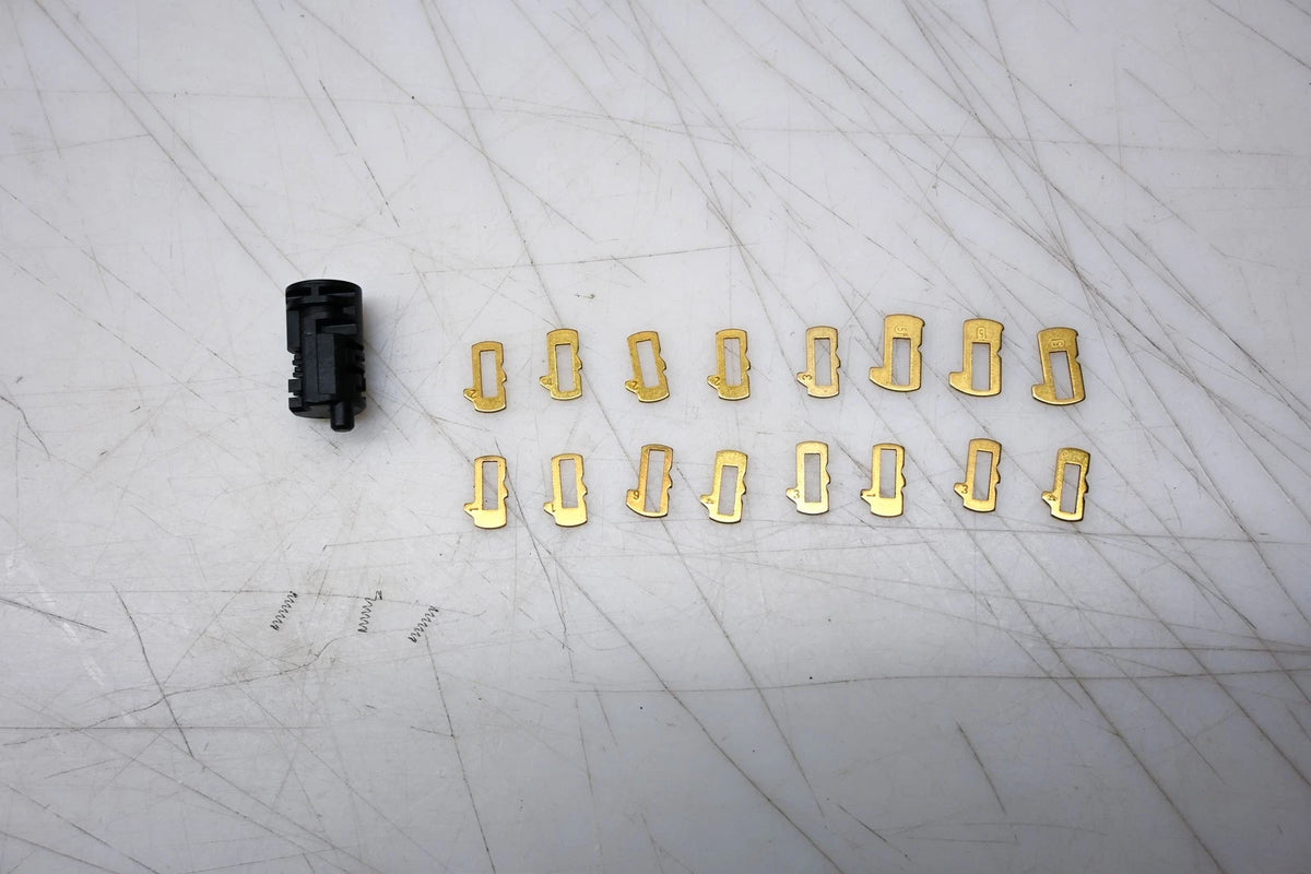 Lock Service Package Kit for Ford (F8DZ-5406082-AA)