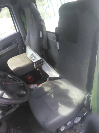 Front Seat for Kenworth T880 (2019)