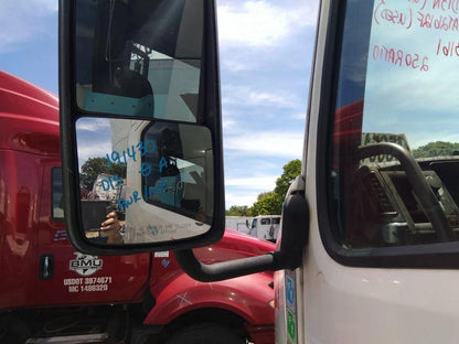 Left Door Mirror for Volvo VNR (2022)