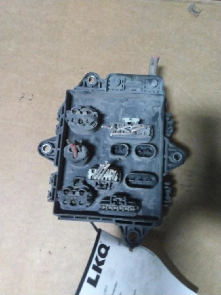 Fuse Box for Volvo VNL (2015)