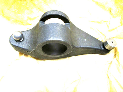 Intake Rocker Arm for International (1855668C91)