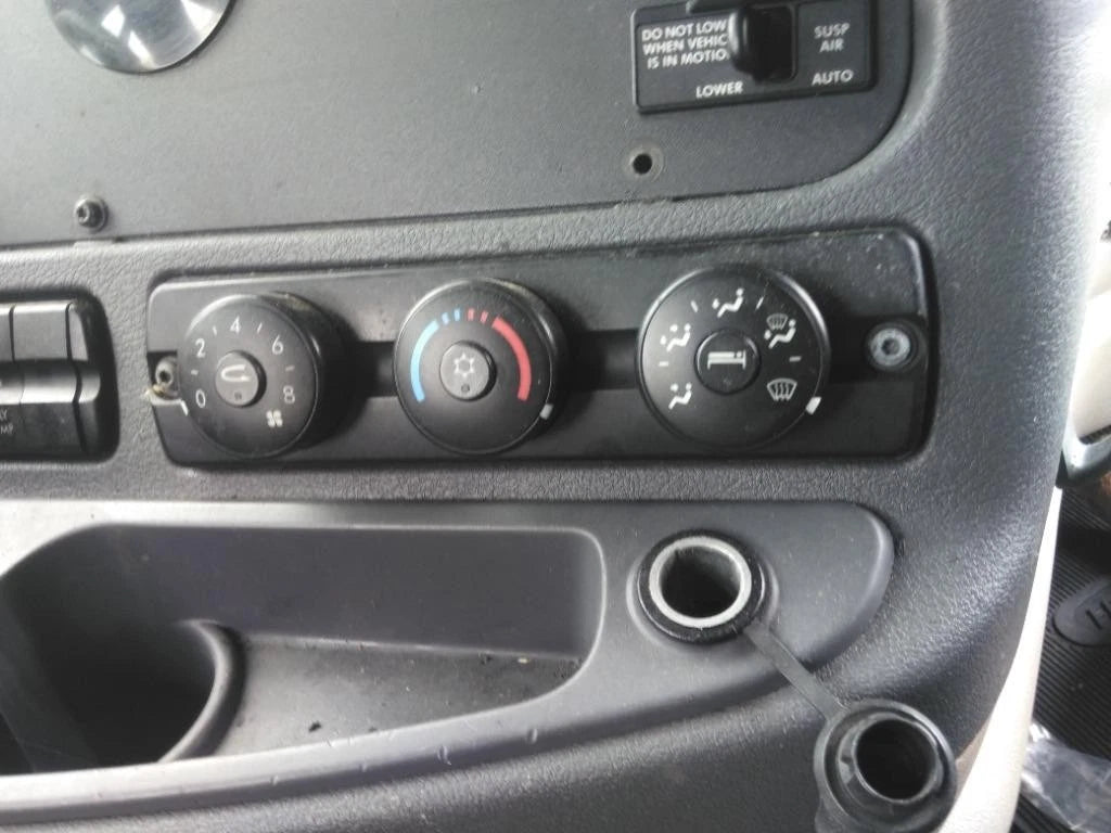 Temperature Control for Freightliner Cascadia 125 (2017)