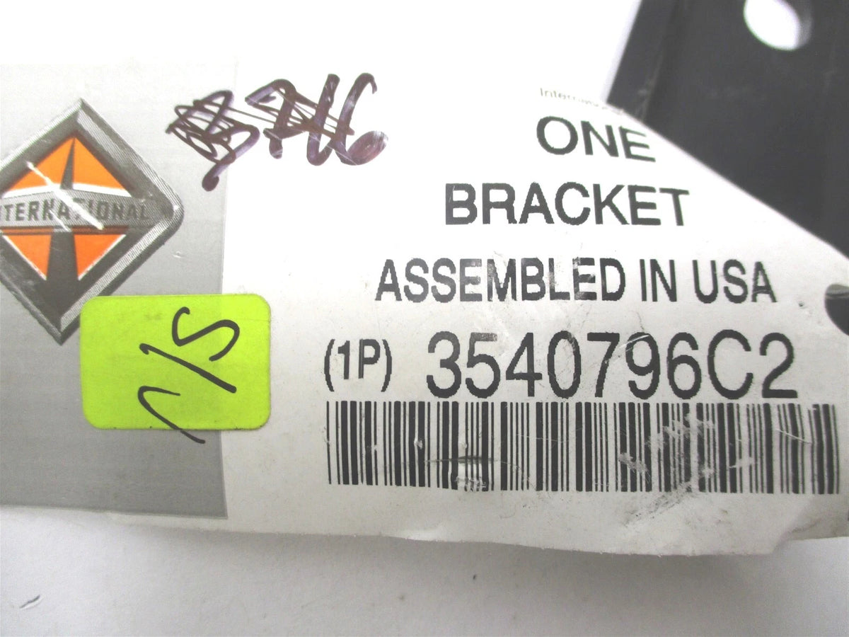 Hood Stop Mounting Bracket for International (3540796C1, 3540796C2)