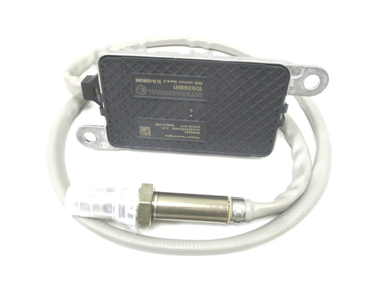 Upstream NOx Sensor Kit for International (2524490C91, 2524490C92)