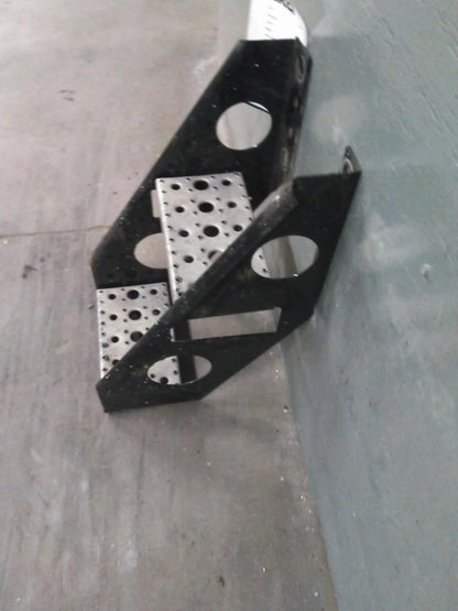 Frame Step for Freightliner Cascadia 125 (2018)