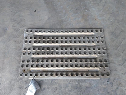 Deck Catwalk for Volvo VNM (2008)