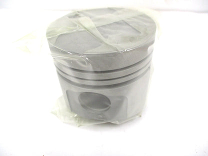 Piston Kit with Rings for Kubota BX2200D, BX23D (D905) (OEM 1G032-21772)