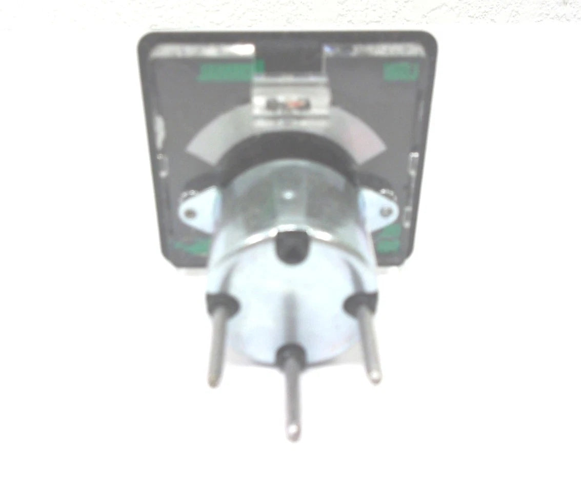 Oil Pressure Receiver Gauge for Amtran RE Bus (OEM 2037890C1)