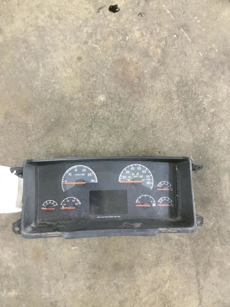 Instrument Cluster for Volvo VNM (2009) - Replaces 21014196-P01