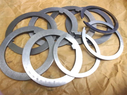 Spicer Snap Ring and Washer Kit for (802313)