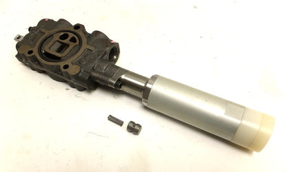 Bucket Pilot Control Valve for Komatsu Dresser 560B 560C 570C (1212800H91)