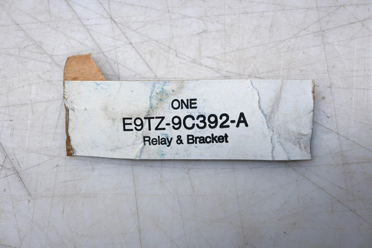 Relay Bracket Assembly for Ford (E9TZ-9C392-A)